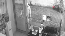 Tekmeleyerek Camını Kırdığı Dükkana Girip 20 Saniyede Hırsızlık Yaptı