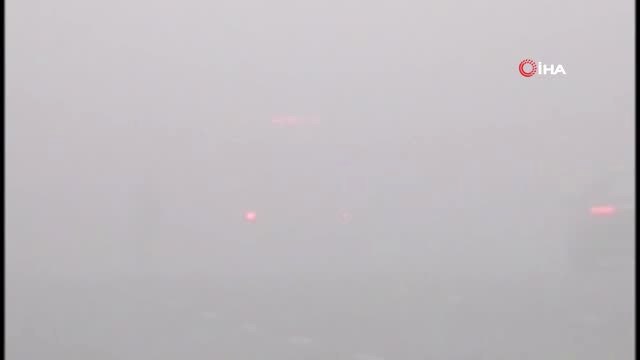 Pakistan'da Sis Hayatı Felç Etti, Görüş Mesafesi 10 Metre- Otoyollar Kapatıldı- Ülke Genelinde...