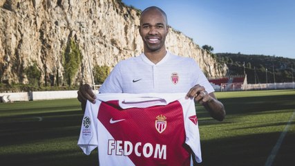 Monaco, Naldo'yu Renklerine Bağladı