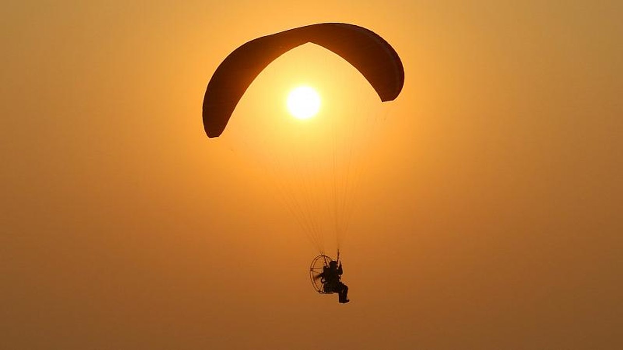 Dust devil takes New South Wales paraglider for a terrifying ride