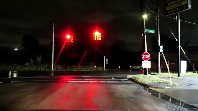 Un habitant de Detroit filme tous les coups de feu dans son quartier pour le nouvel an... chaud