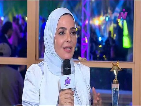 لقاء مع الفنانه منى عبد الغنى فى حفل تكريم نجوم الدراما 2018 _