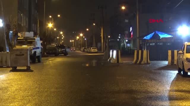 Diyarbakır'da Emniyet Müdürlüğü ile Birlikte 4 Yere Eyp Atıldı 1 Yaralı