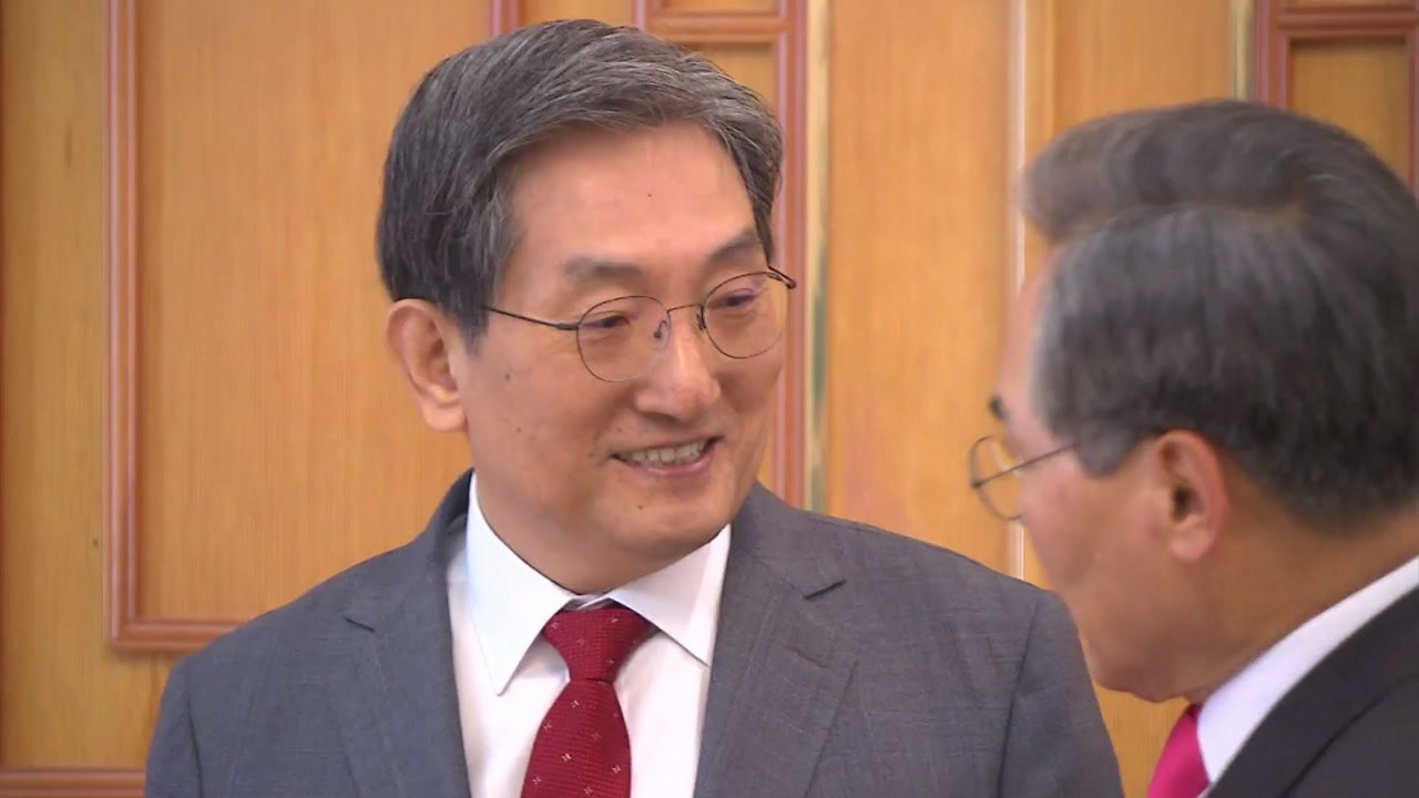 문재인 정부 2기 청와대 참모진 다음 주 중폭 개편 / YTN