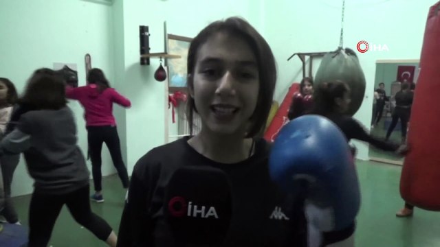Siirtli kadın boksörler Türkiye Şampiyonasına hazırlanıyor