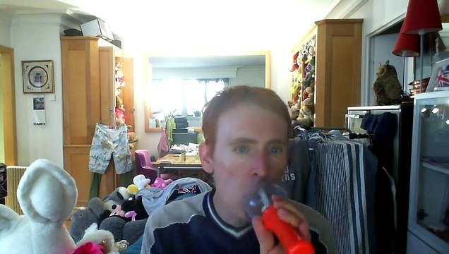 Wiwi égratigne because (connecte toi) d'Ocean Drive & DJ Oriska