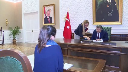 Sağlık Bakanı Koca, öğrencilik ve hekimlik yıllarını anlattı - ANKARA