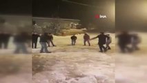 Kar Yağışını Kafkas Dansıyla Karşıladılar