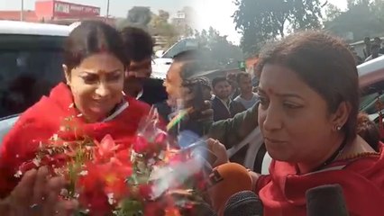 कमलनाथ के बयान पर स्मृति ईरानी ने मांगा राहुल से जवाब, अमेठी में लगे पोस्टर