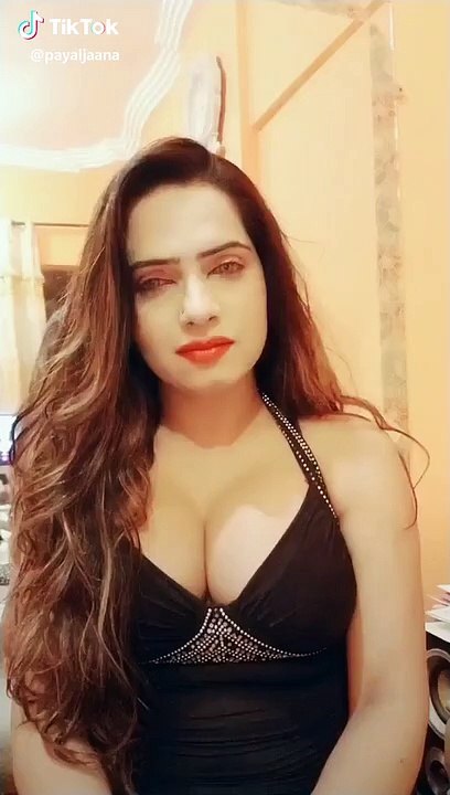 Mahak malik dance on song