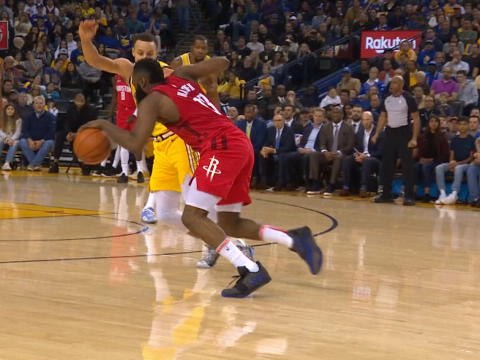 Harden takes Curry for a spin in Rockets win