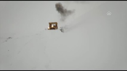 Ekipler Hasta Yaşlı Kadın İçin Seferber Oldu - Van