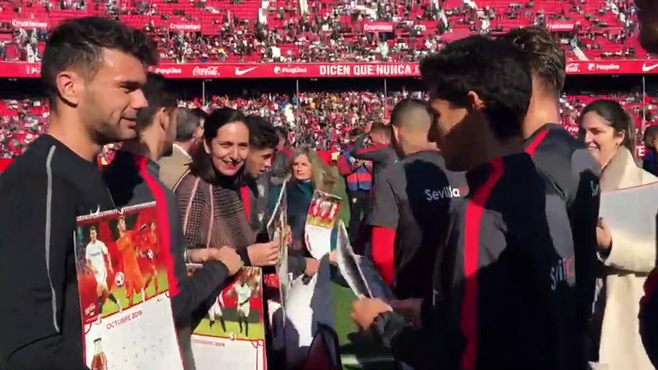 Presentación del Calendario Coca-Cola en el Sevilla