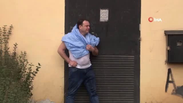 Üzerine Benzin Döküp Kendini Yakmak İstedi