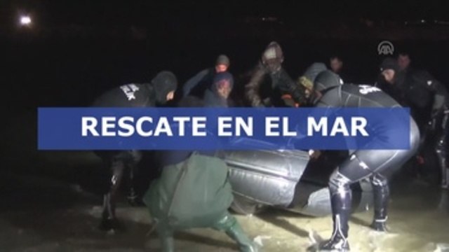 Turquía rescata a 44 inmigrantes que naufragaron en sus costas