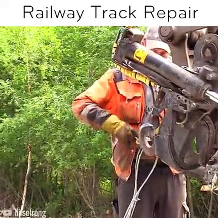 It is amazing how flexible steel rails can be  Credit: Many thanks to diiselrong