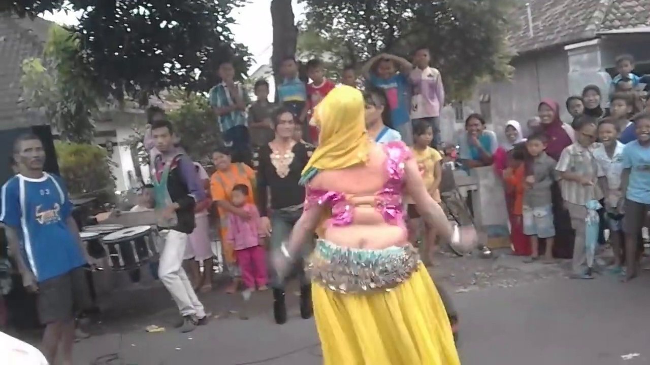 OMG Hot & Sexy Snake girl's dance 2019