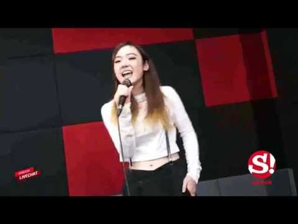 Sanook Live chat ร้องสด เพลง ชักดิ้นชักงอ  -  พลอยชมพู
