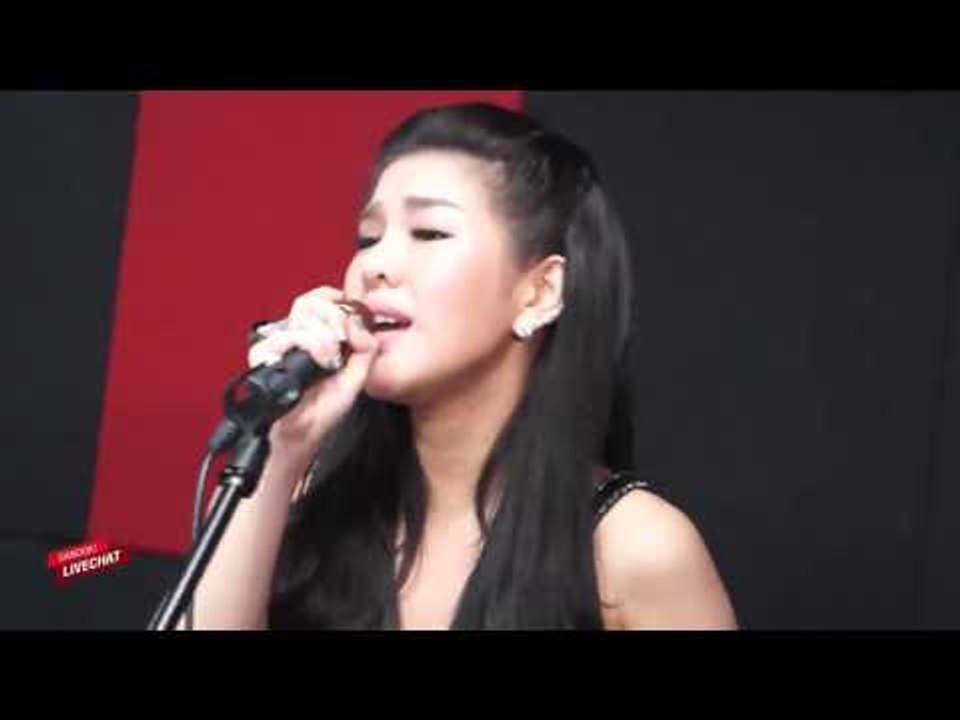 Sanook live chat - ฝ้าย แอมฟายน์ และ พ้อย 3/3