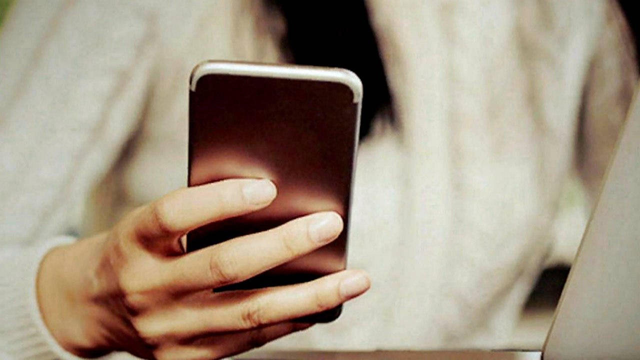 Does social media use cause depression?