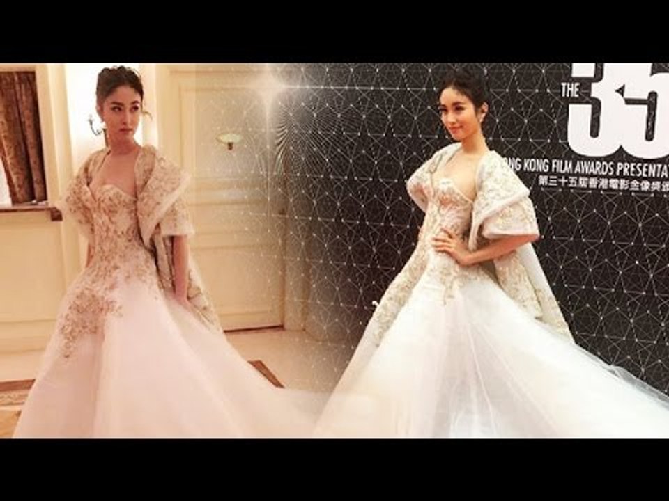 ไม่ผิดหวัง ปอย ตรีชฎา ใส่ชุดแบรนด์หรู ผงาดพรมแดงฮ่องกง