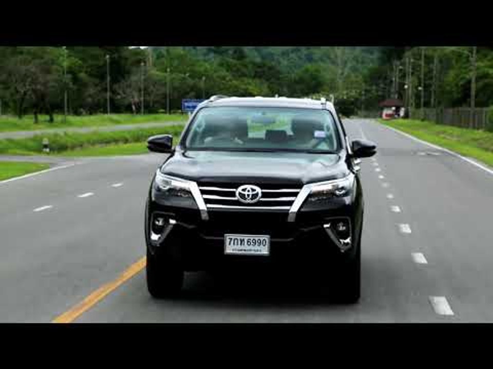 ทดลองขับ Fortuner แบบยาวๆ กรุงเทพถึงนครนายก จัดเต็มทั้งขึ้นเขา ลงเขื่อน ทดสอบให้ครบทุกฟังก์ชั่น