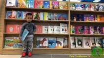 Bé 30 tháng tuổi đi mua sách về học | Baby 30 months goes to book store to buy book