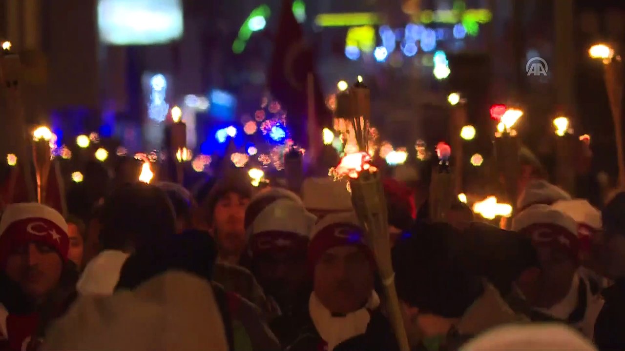 Sarıkamış şehitleri için meşaleli yürüyüş - KARS