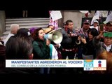 Manifestantes arrojan objetos e insultan a miembros de la SCJN | Noticias con Francisco Zea