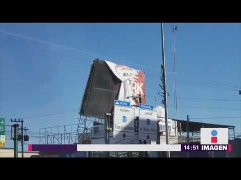 Fuertes vientos en Nuevo León están tumbando espectaculares | Noticias con Yuriria Sierra