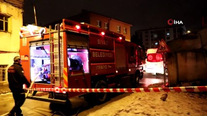 Çocuklarının yanan evde kaldığını düşünen anne sinir krizi geçirdi