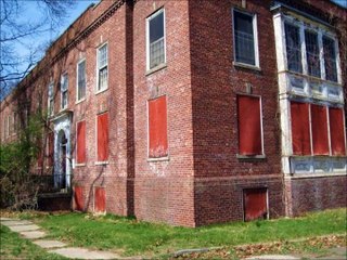 A Haunted Legacy S01E05 - Kings Park Psychiatric Center
