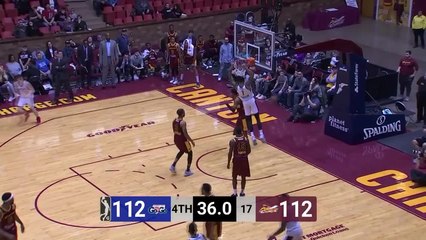 Devin Robinson skies for the big oop
