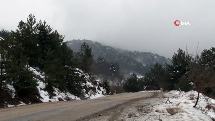 Zirvenin altındaki hayalet köy