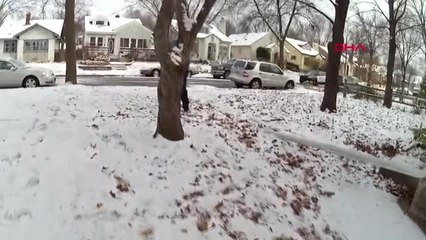 Dha Dış -Abd Polisi, Bıçaklı Adama Kurşun Yağdırdı