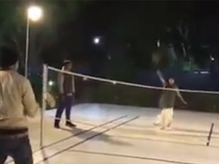 பறந்து பறந்து பந்தாடிய மம்தா பானர்ஜி!