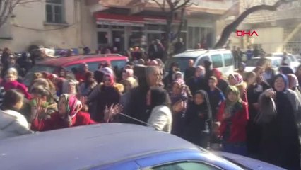 Kayseri'de Sokak Köpeklerinin Saldırısı Sonucu Ölen Mehmet Özer Son Yolculuğuna Uğurlanıyor-5