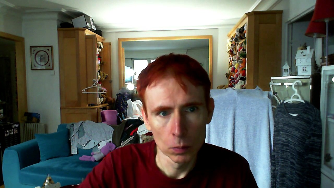 Wiwi égratigne "y'a comme un pépin" de Liza Monet