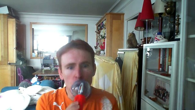 Wiwi égratigne nazara de Tiken Jah Fakoly