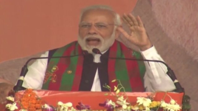 Rafale Deal पर PM Modi का Rahul Gandhi पर हमला, कहा- Congress चोरों की जमात | वनइंडिया हिंदी