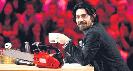 Okan Bayülgen'den Poşet Açıklaması: 25 Kuruşa Değil, 10 Liraya Satalım