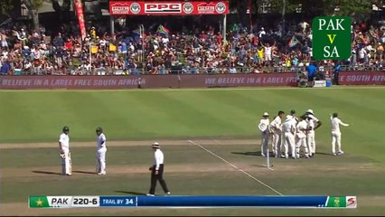 WICKET! Duanne Olivier traps Sarfraz Ahmed for 6 and Pakistan have lost another important wicket