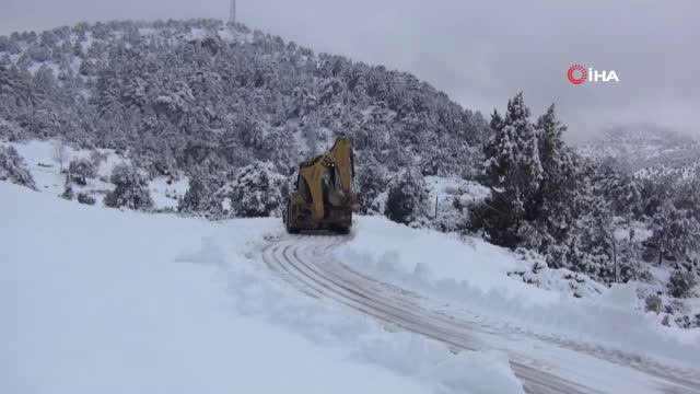 Muğla'nın Yüksek Kesimlerinde Kar Keyfi