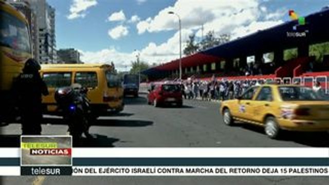 Ecuador: transportistas escolares protestaron por alza del combustible