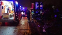 Otomobil Ağaca Çarptı: 2 Yaralı