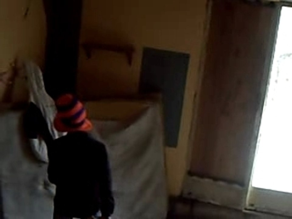 CLIP0016