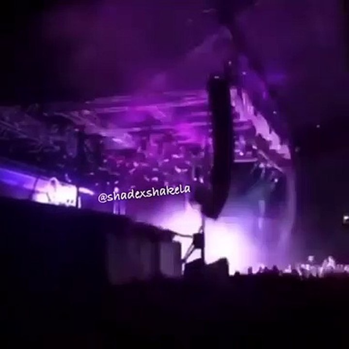 Nicki Minaj shades Meek Mill during her #BarbieDreams performance, repeating the line about "Meek still be in my DMs"