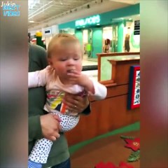 Подборка веселых малышей