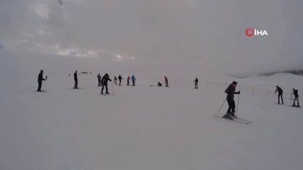 Üniversite Öğrencilerinin Kayak Keyfi