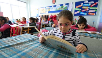 Önce kitap okuyup sonra ders işliyorlar - MALATYA